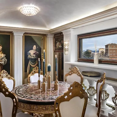 Apartment Domus 3 Badroom Piazza Venezia Rome