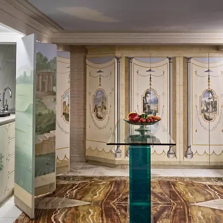 Domus 3 Badroom Piazza Venezia Rom