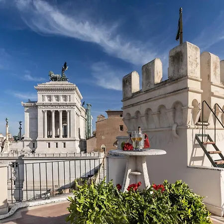Apartment Domus 3 Badroom Piazza Venezia Rome