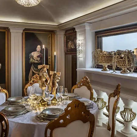 Apartment Domus 3 Badroom Piazza Venezia Rome