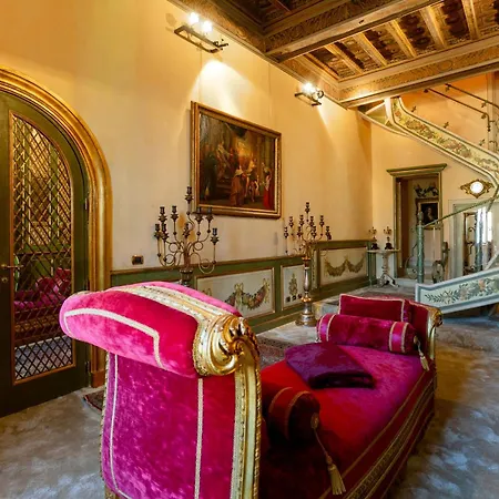 Domus 3 Badroom Piazza Venezia Apartment
