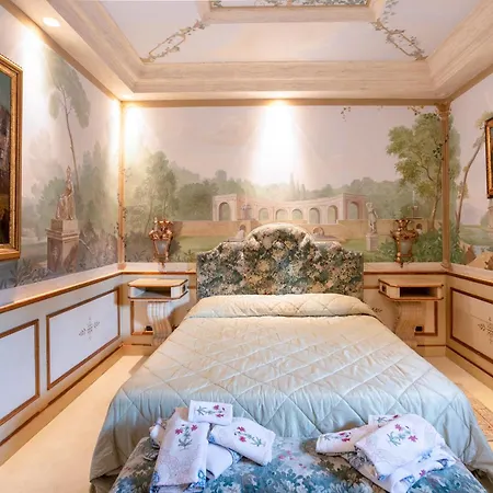 Domus 3 Badroom Piazza Venezia Apartment Rome