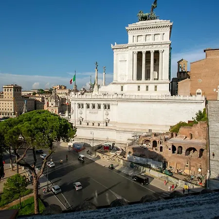 Domus 3 Badroom Piazza Venezia